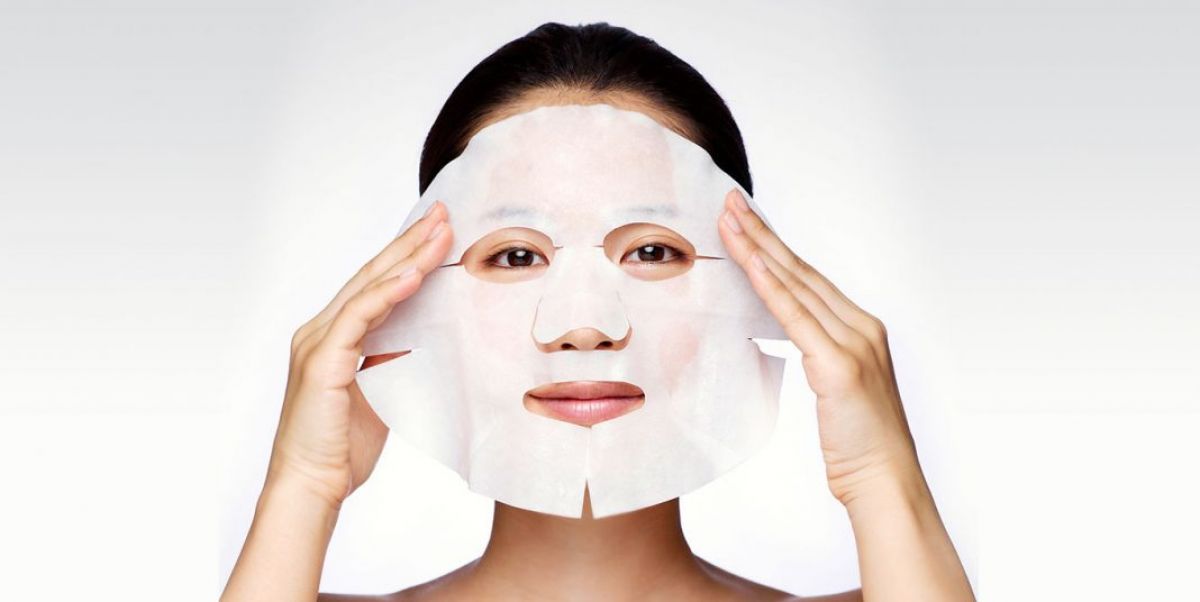 Hifnh ảnh: Đắp mặt nạ dưỡng da