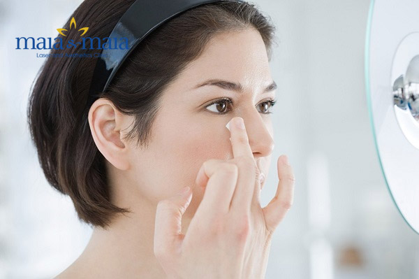 Kem trị mụn dạng gel có khả năng tiêu diệt vi khuẩn gây mụn, làm dịu da, giúp lành vết mụn nhanh. Kem trị mụn dạng gel có khả năng tiêu diệt vi khuẩn gây mụn, làm dịu da, giúp lành vết mụn nhanh.