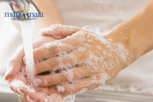 Hạn chế tiếp xúc với xà phòng Hạn chế tiếp xúc với xà phòng