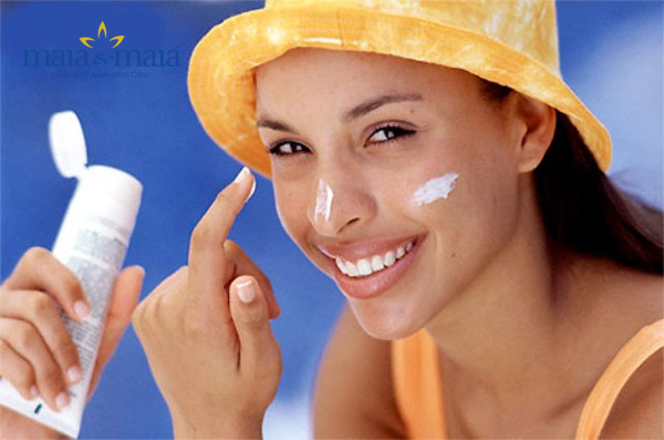 Sử dụng kem chống nắng hằng ngày Sử dụng kem chống nắng hằng ngày