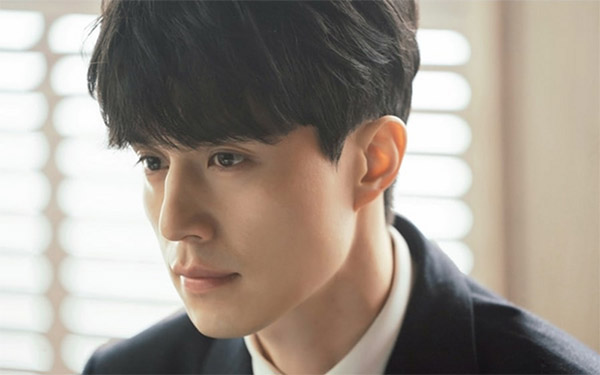 Vẻ đẹp nam tính thần thái của Lee Dong Wook Vẻ đẹp nam tính thần thái của Lee Dong Wook