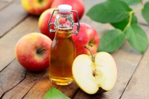 Sử dụng giấm táo để điều trị mụn trứng cá