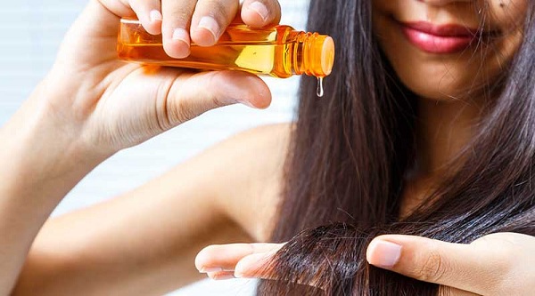 Bạn có thể sử dụng dầu tràm trà để dưỡng tóc