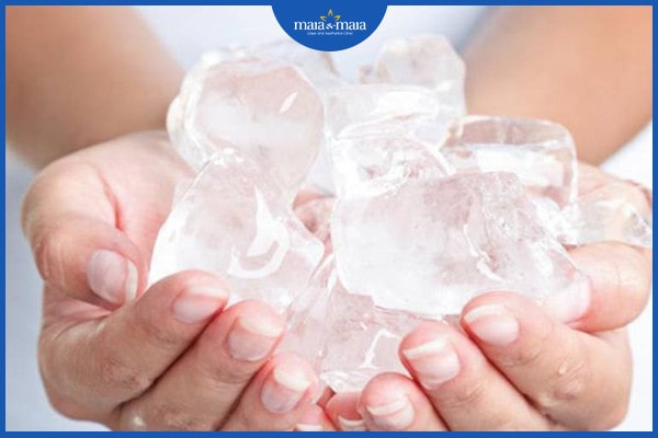 Mụn trứng cá bọc ở mũi